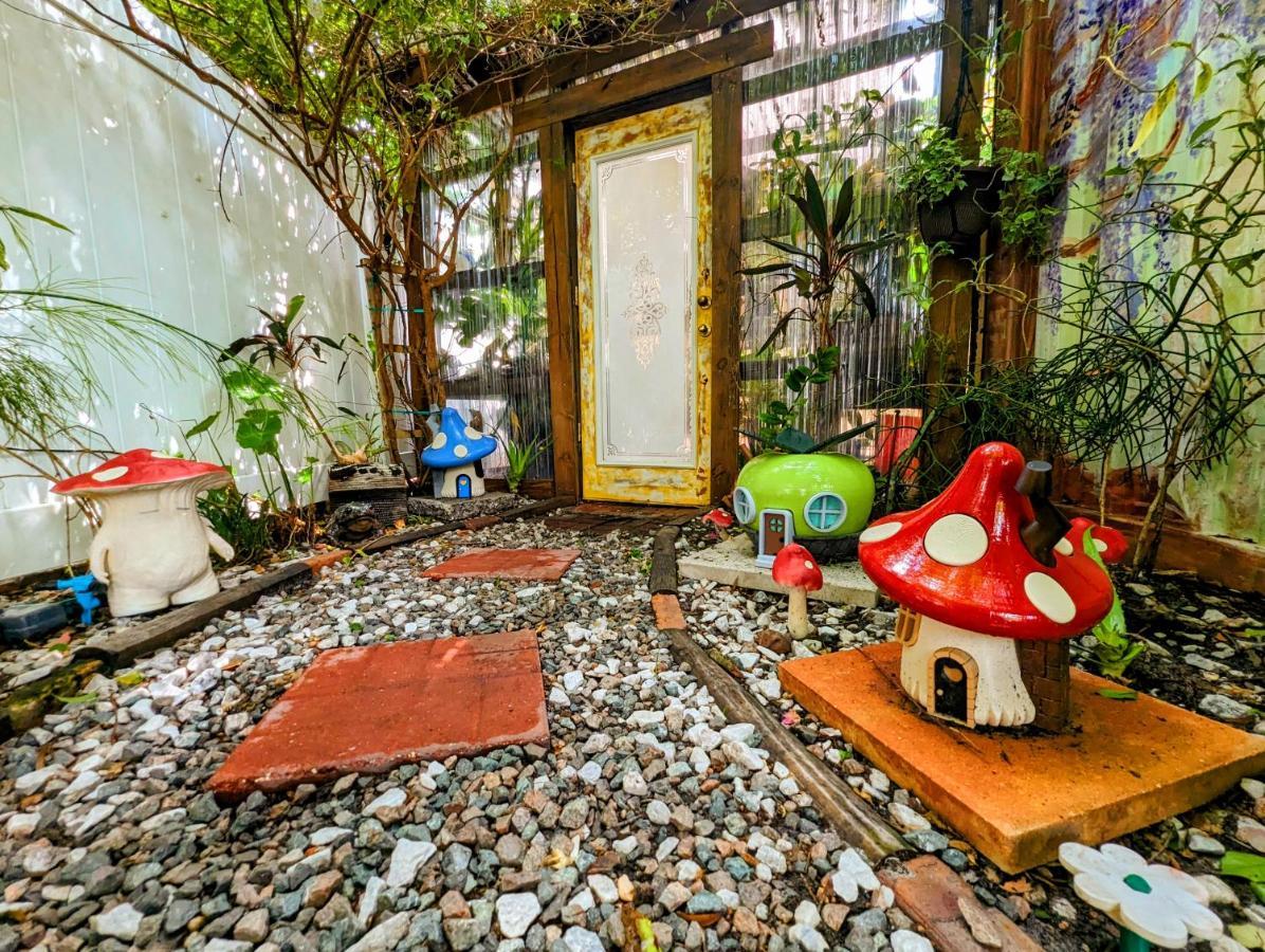Cozy Af Tiny-House Oasis Villa Tampa Ngoại thất bức ảnh